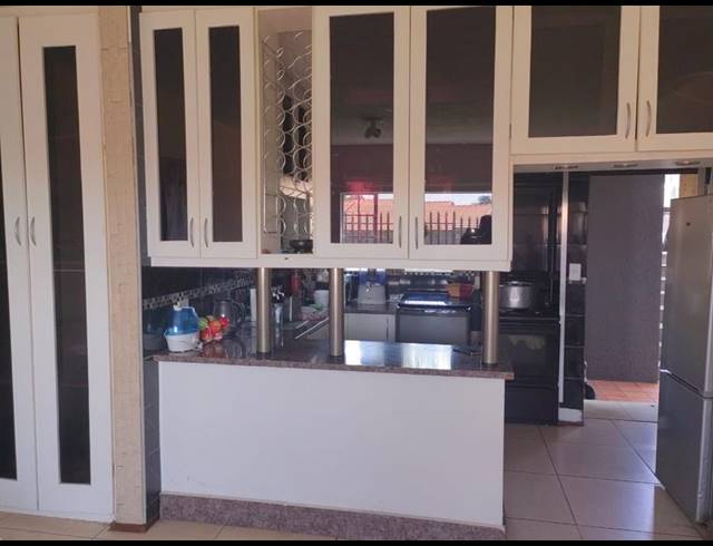 2 BEDROOM APARTMENT FOR SALE IN NORKEM PARK